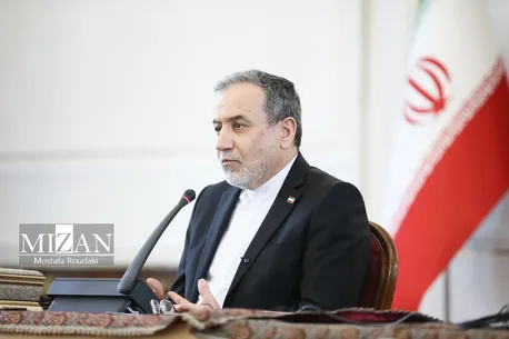 عراقچی: هنوز تصمیمی برای شروع مجدد مذاکرات با آمریکا نگرفته‌ایم/ بازشدن تنگه هرمز و مذاکرات عمان ۲ موضوع جداگانه هستند