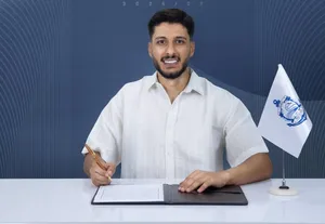 مدافع استقلال به ملوان پیوست