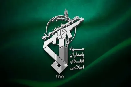 نفتکش متخلف با پرچم کشور توگو مورد اصابت قرار گرفت و پس از بروز حریق متوقف شد