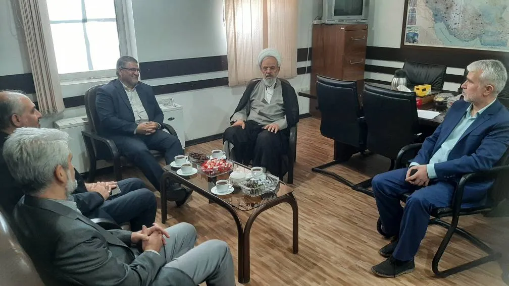 بازدید رئیس سازمان پزشکی قانونی از اداره کل ارزیابی عملکرد و رسیدگی به شکایات