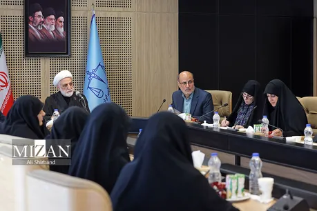 گزیده‌هایی از دیدار رئیس قوه قضاییه با جمعی از بانوان اندیشمند و کنشگر