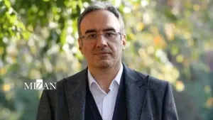 موضوع رهبری و مصداق آن نباید به جبهه‌بندی و عوام‌گرایی سیاسی در رسانه‌ها فرو کاسته شود