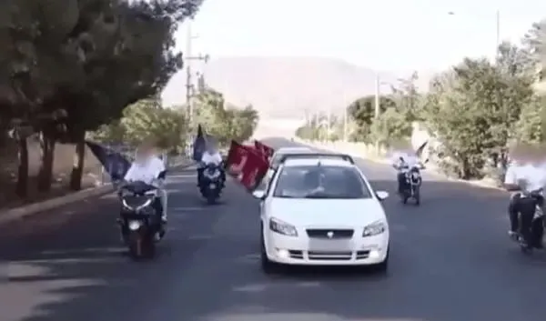 بازداشت اشخاص اجاره‌ای رژه خودرویی منسوب به گروهک منافقین در کرج/ متهمان اجاره‌ای: برای جشن تولد، سفارش رژه و تهیه فیلم پول دریافت و اجرا کردیم