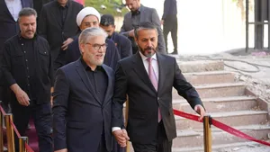 تأکید ایران و عراق بر گسترش همکاری‌های علمی؛ وزیر علوم با رئیس بیت‌الحکمه عراق دیدار کرد