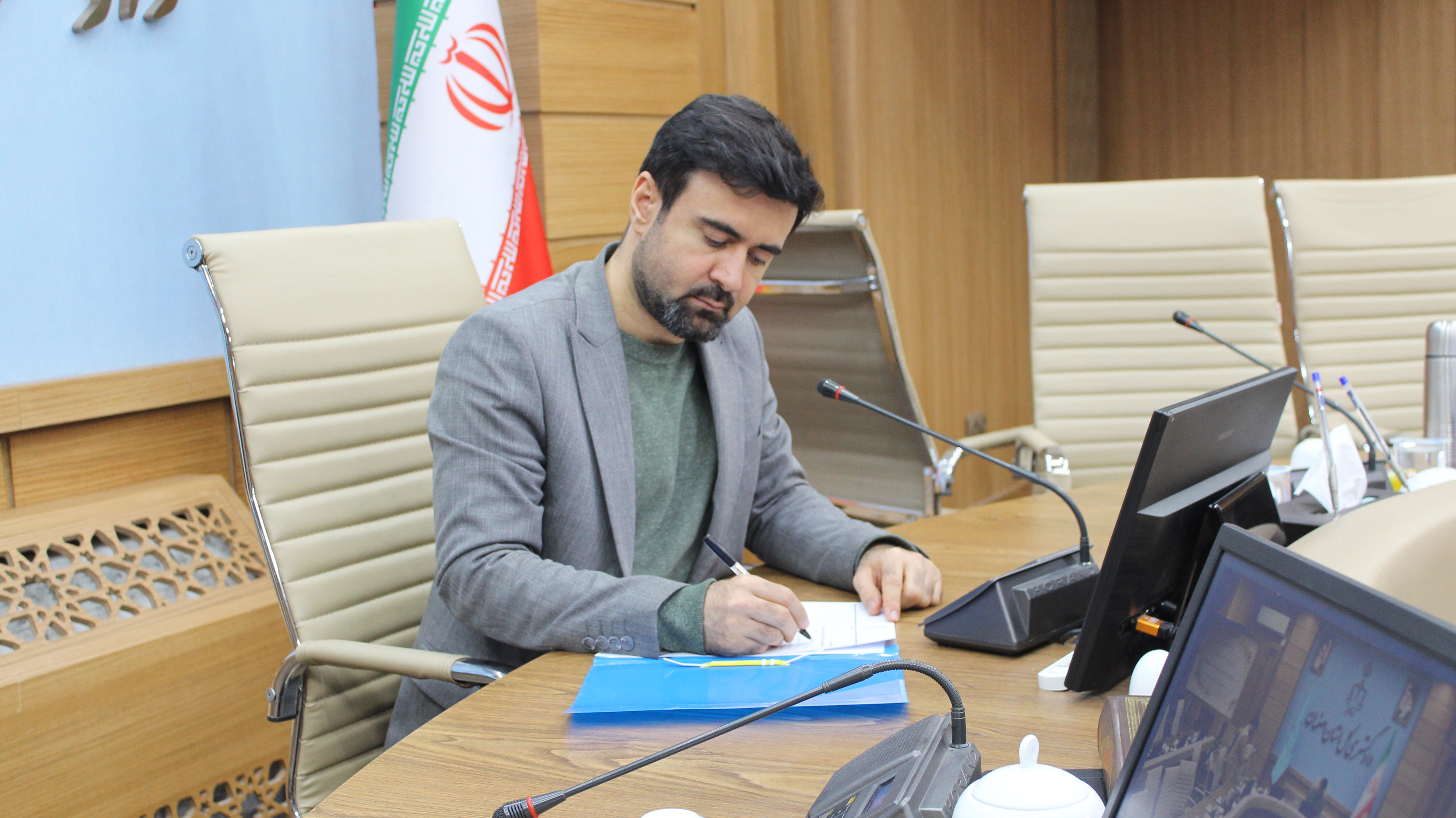 محمد محسنی پیشفروش ساختمان فقط با سند رسمی معتبر امکانپذیر است/ خریداران به حقوق قانونی خود توجه کنند