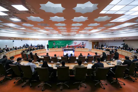 پزشکیان: مواضع جمهوری اسلامی ایران در قبال آمریکا تغییر نکرده است