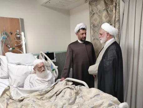 عیادت حجت‌الاسلام والمسلمین محسنی اژه‌ای از آیت‌الله نوری همدانی