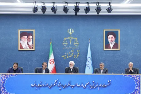 اختلاف ۲ نهاد دولتی در مورد بازگشت ارز‌های حاصل از صادرات