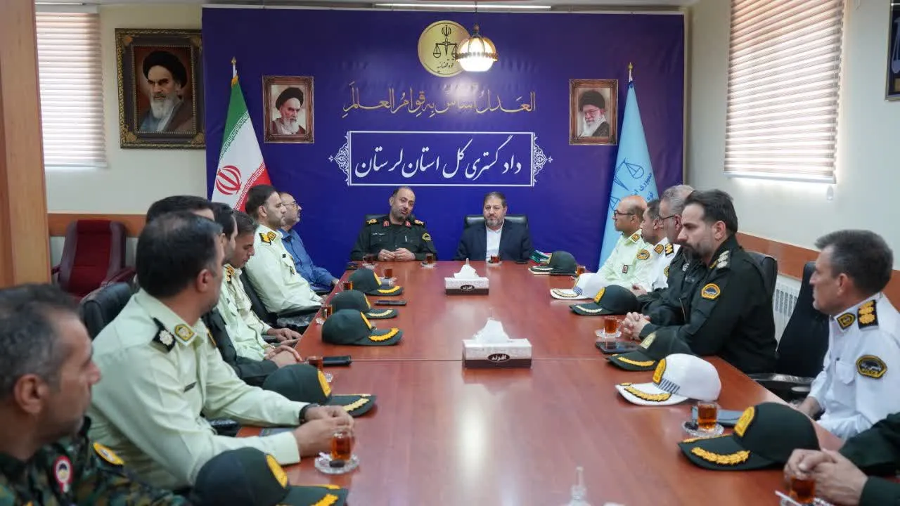تاکید رئیس‌کل دادگستری لرستان بر هم‌افزایی دستگاه قضا و پلیس تخصصی/ نقش بی‌بدیل پلیس بانوان در صیانت از بنیان‌های اجتماعی