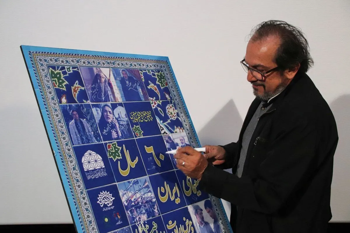 رضاداد: هر چیز که از بیان آن عاجزید، به هنر بسپارید