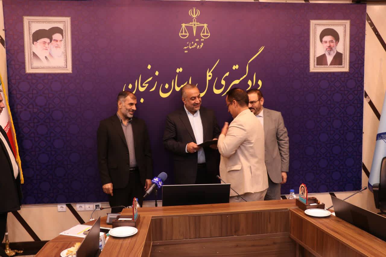 دادگستری زنجان رئیس سازمان زندانها در نشست قضایی استان زنجان حضور یافت/ تأکید دکتر آسیابی بر همافزایی قضایی برای ارتقای برنامههای اصلاحی در زندانها