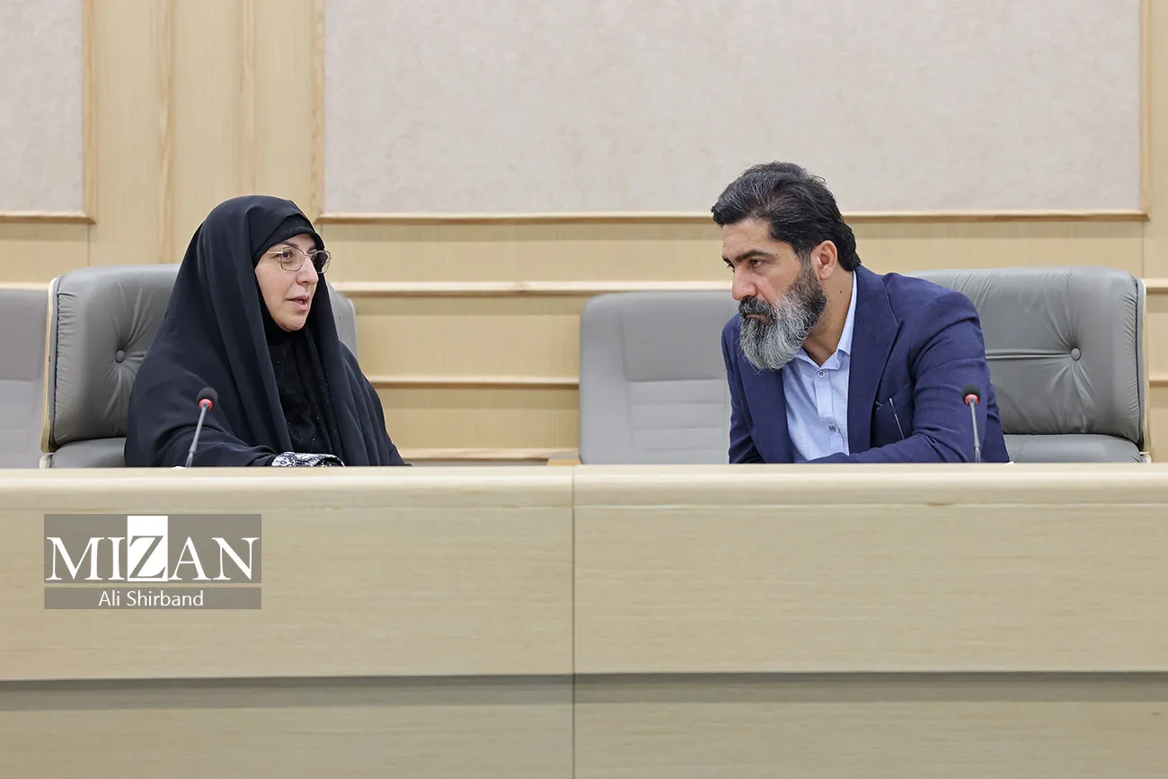 نشست هم‌اندیشی رئیس قوه قضاییه با جمعی از صاحبنظران و پژوهشگران حوزه‌ی مبارزه با فساد