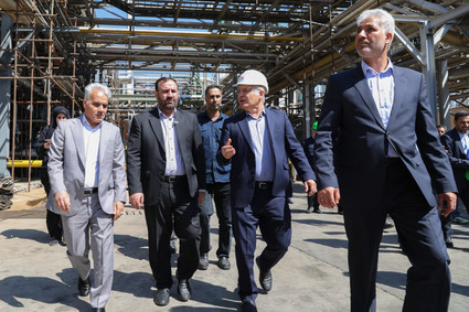 بازدید دادستان تهران از شرکت نفت پارس