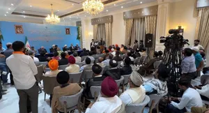 حجت الاسلام والمسلمین محسنی اژه‌ای:باید با همفکری و همکاری در برابر متجاوزان ایستادگی کنیم تا تجاوزگران سر جای خود نشانده شوند و صلح و آرامش پایدار در سراسر جهان برقرار شود