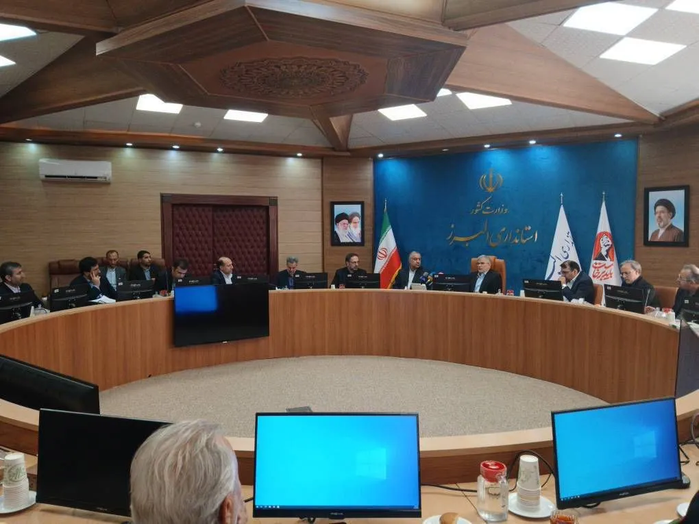 نشست رئیس سازمان زندان‌ها و استاندار البرز برگزار شد/ تأکید بر تسریع در مولدسازی زندان رجایی‌شهر