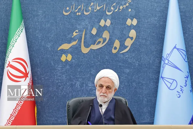 رئیس قوه قضاییه: نباید از نفوذ دشمن و تلاش آن برای مخدوش کردن انسجام ملی غفلت کنیم