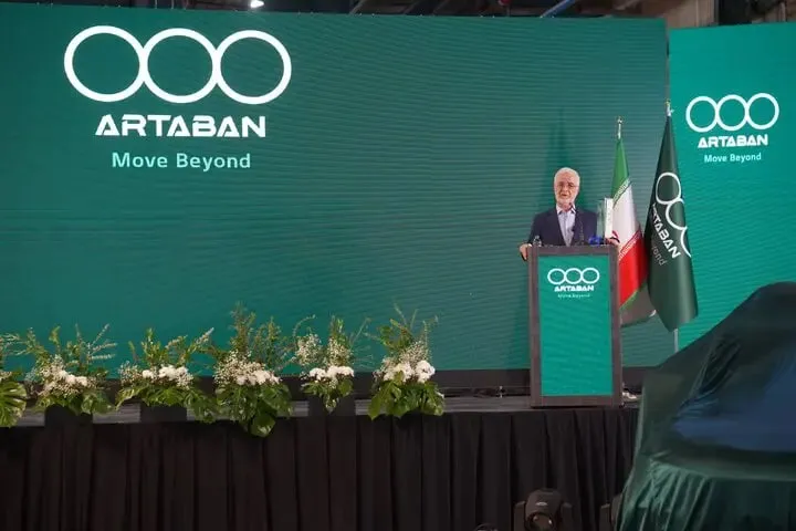 رونمایی از ۲ خودروی داخلی با حضور وزیر کشور در قزوین