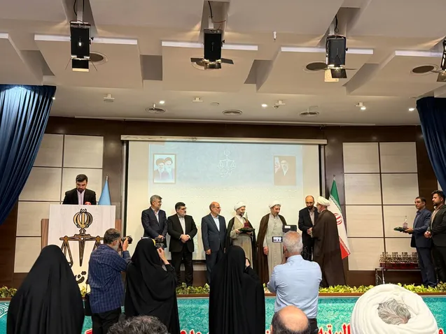 مدیران، قضات و کارکنان برتر دستگاه قضایی سال ۱۴۰۴ معرفی شدند