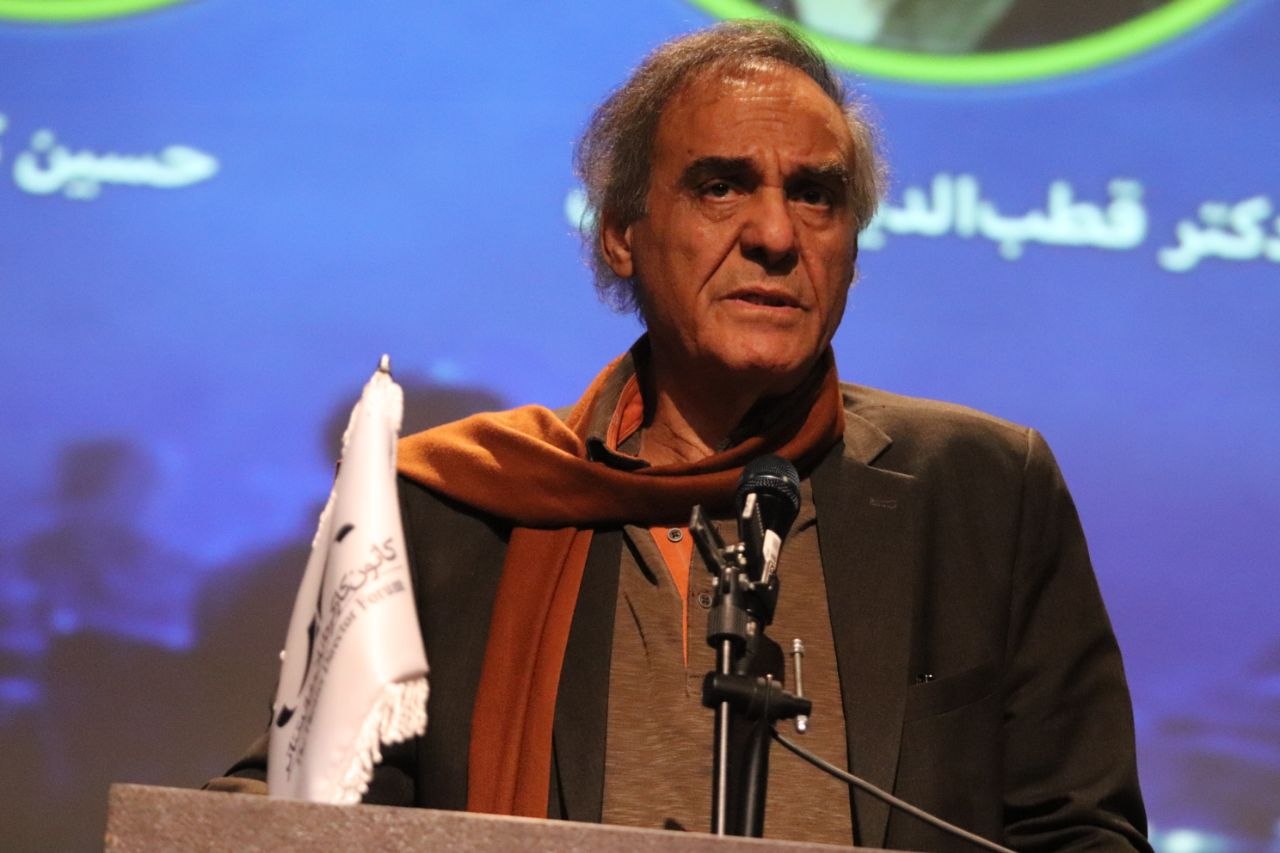 چرا کارگردانان حرفهای تئاتر کمکار شدهاند؟ چرا کارگردانان حرفهای تئاتر کمکار شدهاند؟