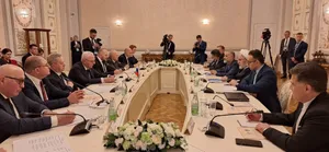 دیدار دادستان‌های کل ایران و روسیه در آستانه اجلاس شانگهای؛ تفاهم‌نامه همکاری‌های قضایی میان تهران و مسکو امضا شد