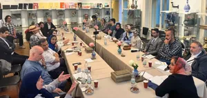 نقد و بررسی کتاب «جامعه ایرانیان در اتریش» در وین