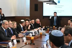 First signs of internal dissent in Israeli cabinet over Gaza war