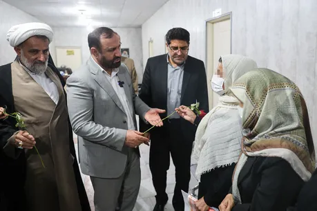بازدید دادستان تهران از ندامتگاه زنان