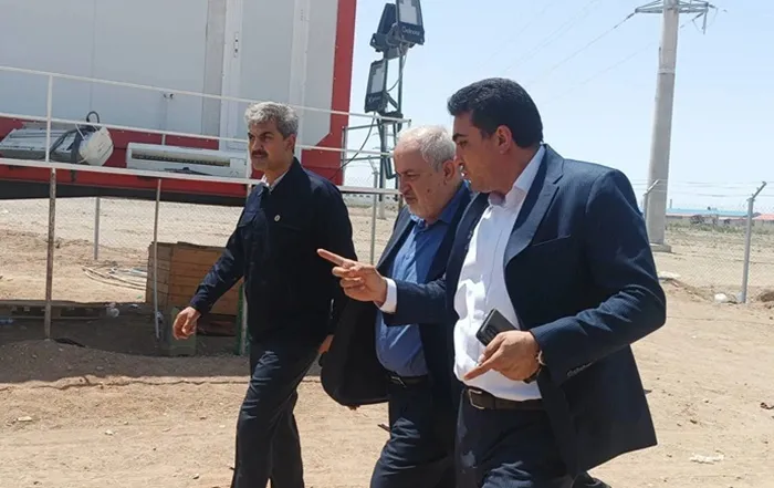 وزیر نیرو از روند احیای برق واحدهای صنعتی آسیب‌دیده در جنگ بازدید کرد