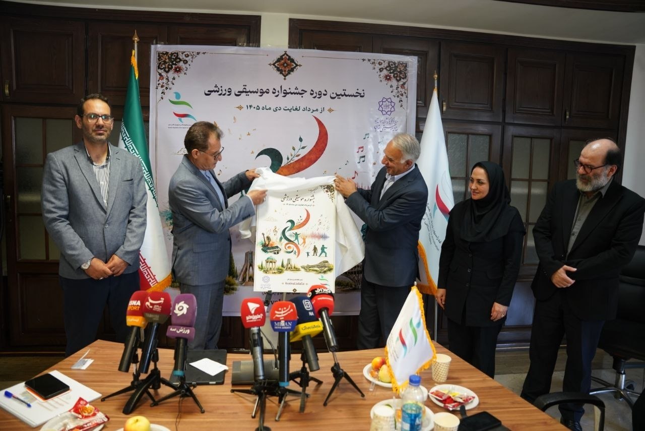 خلیلی: ورزش را در روزهای سخت تعطیل نکردیم/ «طرح کوچه» را با کراسفیت و مینیفوتبال آغاز میکنیم خلیلی: ورزش را در روزهای سخت تعطیل نکردیم/ «طرح کوچه» را با کراسفیت و مینیفوتبال آغاز میکنیم