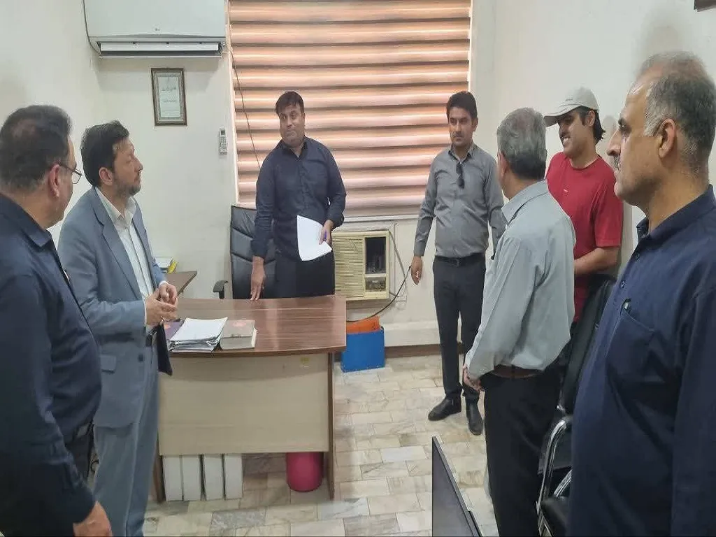 بازدید سرزده رئیس دادگستری بوشهر از پروژههای ثبت اسناد دشتستان
