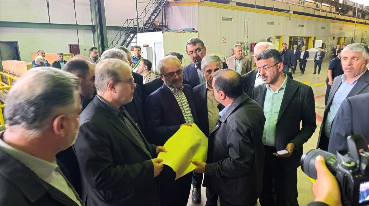 دادگستری مازندران دادگستری مازندران با تمام توان از احیای صنایع چوب و کاغذ حمایت میکند