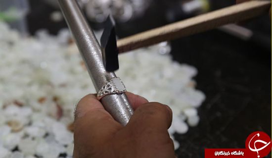 ساخت انگشتر با نگین سنگ حرم مطهر امام حسین(ع) + تصاویر