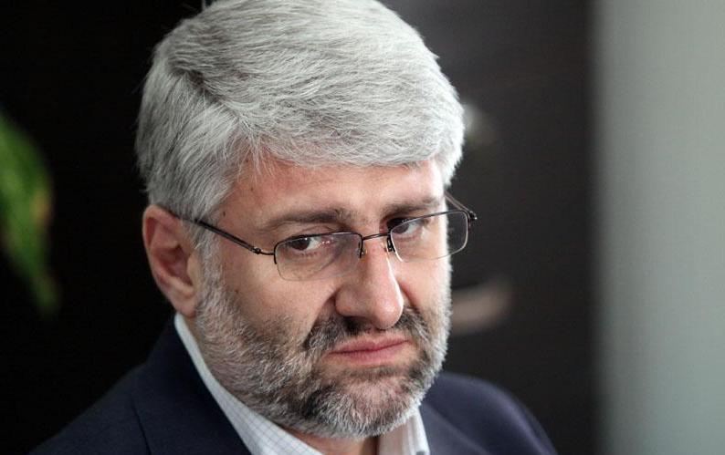 استیضاح آخوندی به دور از نگرش شخصی و جناحی است