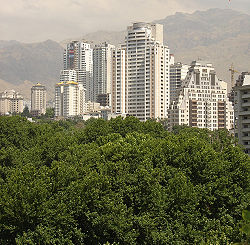 تراکم فروشی در سطح منطقه یک برمبنای مجوزهای طرح تفصیلی/ آخرین وضعیت احداث برج در باغ الهیه
