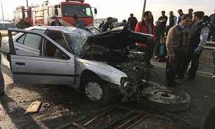 برخورد شدید دو پژو در آزادراه قم