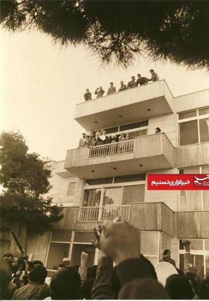 حالا که شبیه امام نشدیم؛ امام را شبیه خود می‌کنیم