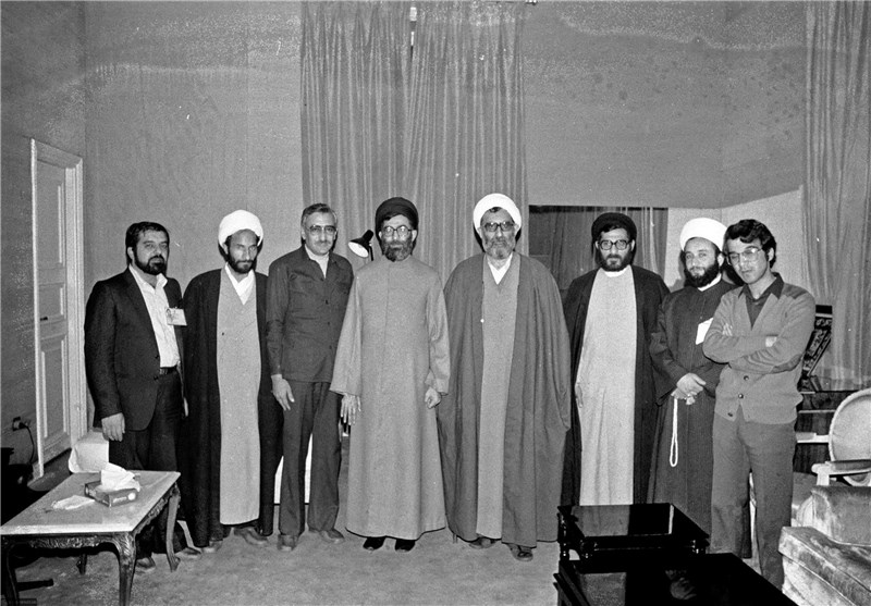 مثلث مبارزه در مشهد چه کسانی بودند؟