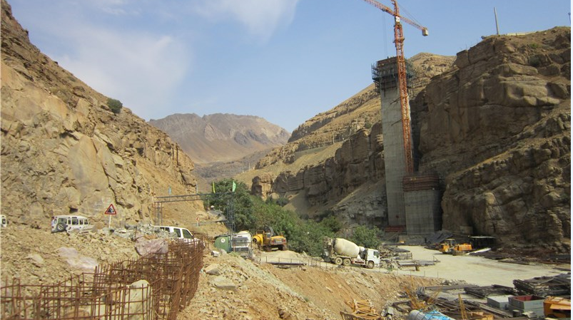 یک ساعت و نیم تا چالوس/ همه چیز درباره یک پروژه عجیب!