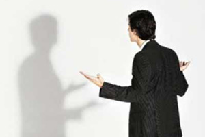 آیا با خود حرف زدن نشانه نابغه بودن است؟