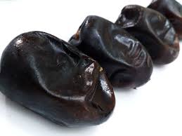 29 دلیل برای اینکه خرما بخورید!