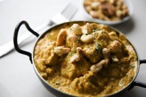 طرز تهیه خوراک مرغ با ماست‌