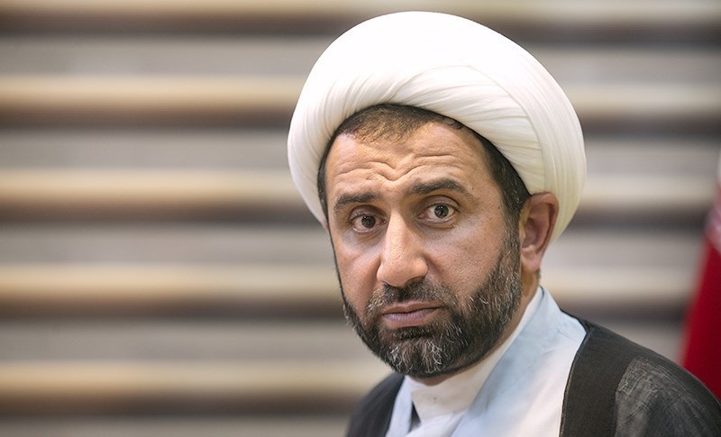 جسارت به شیخ عیسی قاسم عبور از خط قرمز است و دریای خون در بحرین جاری می کند جسارت به شیخ عیسی قاسم عبور از خط قرمز است و دریای خون در بحرین جاری می کند