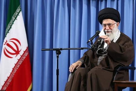 نگاهی به بیانات اخیر مقام معظم رهبری پیرامون انتخابات/ قولی که هر ۶ کاندیدا باید به مردم بدهند