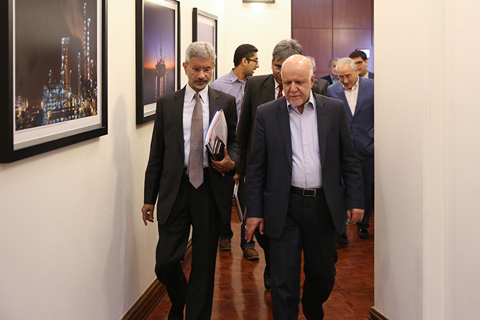هندی ها بر سر میز مذاکره برگشتند/ آغاز مذاکرات مجدد در مورد میدان گازی فرزاد
