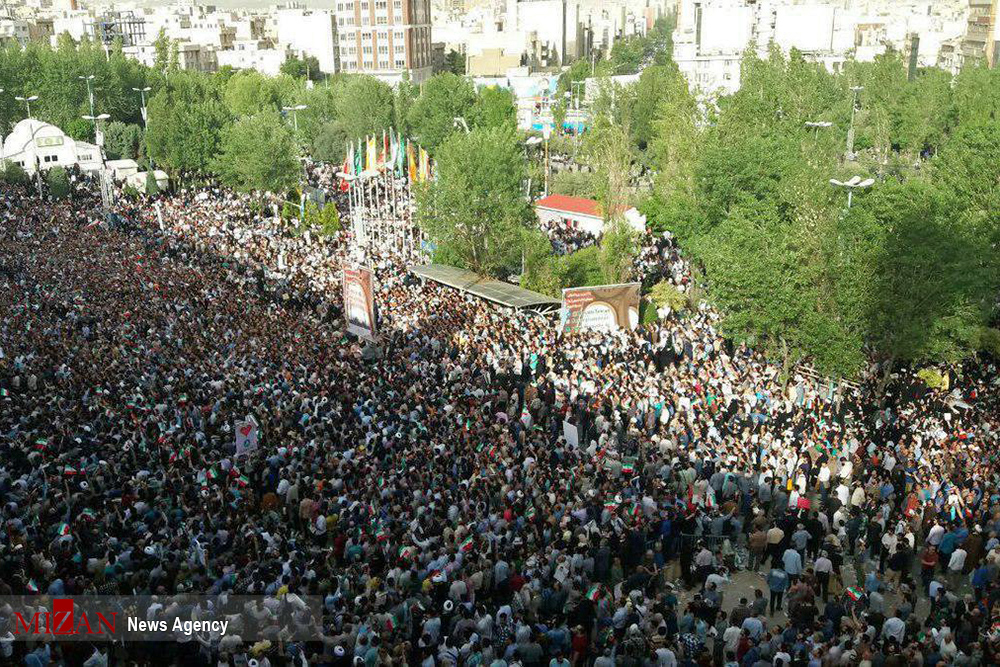 رئیسی به همراه قالیباف در مصلی تهران، جهانگیری در تبریز و روحانی در اهواز