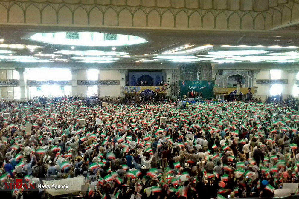 رئیسی به همراه قالیباف در مصلی تهران، جهانگیری در تبریز و روحانی در اهواز حضور یافتند