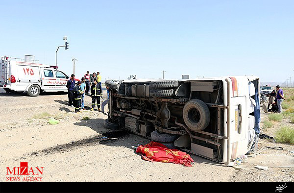 واژگونی مینی بوس 
