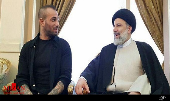 دیدار امیرحسین مقصودلو معروف به تتلو با حجتالاسلام رئیسی دیدار امیرحسین مقصودلو معروف به تتلو با حجتالاسلام رئیسی