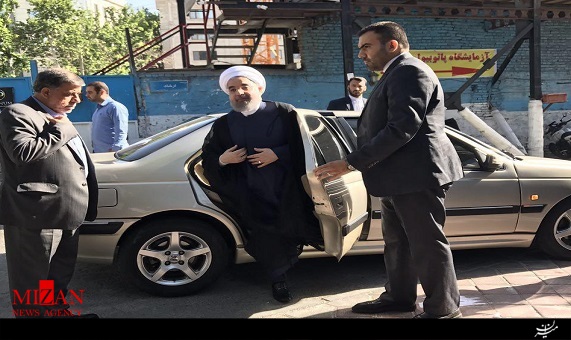 حضور رئیسجمهور در حوزه ستاد انتخابات حسینیهارشاد حضور رئیسجمهور در حوزه ستاد انتخابات حسینیهارشاد