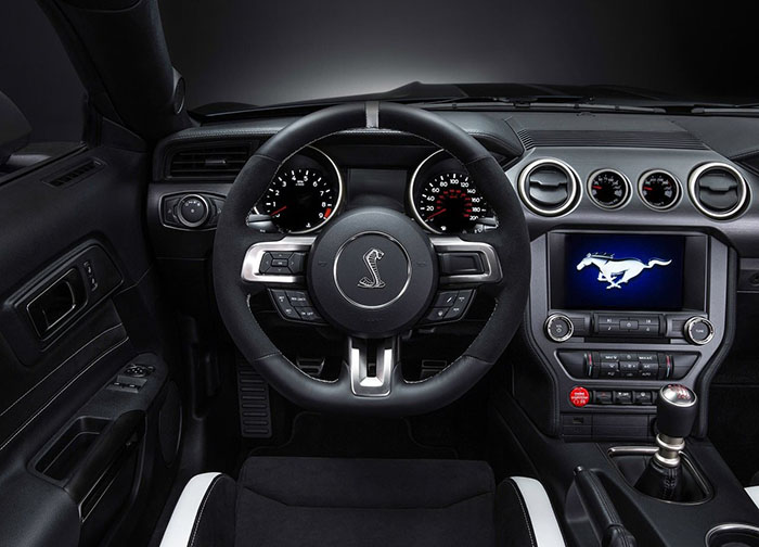 مقایسه موستانگ شلبی و کامارو ZL1 + تصاویر